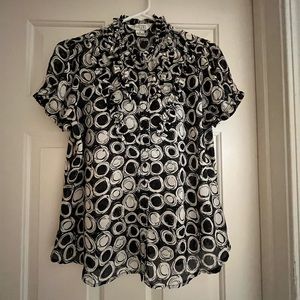 Allison Taylor blouse, size medium, black/cream lightweight 100% polyester.